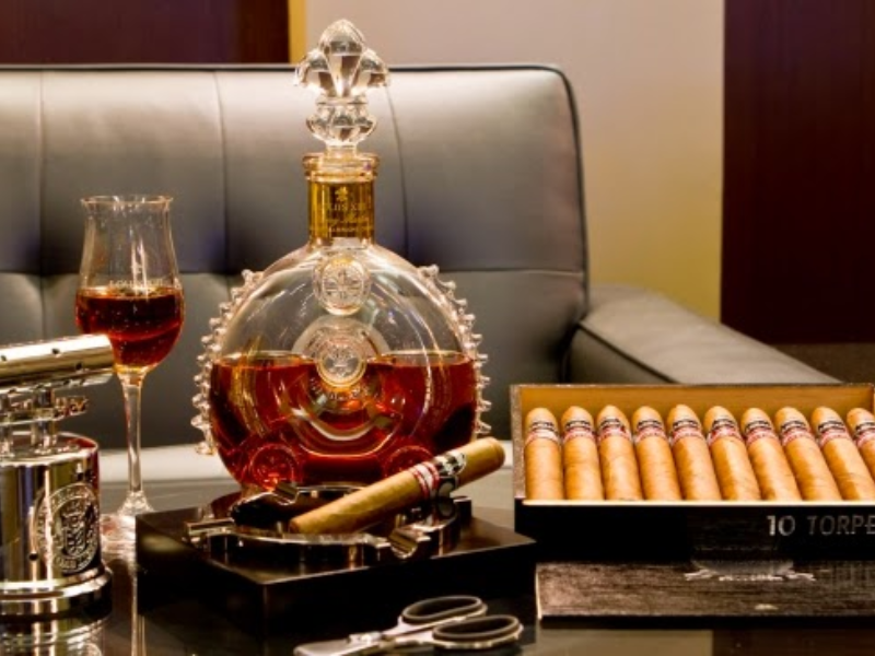 Hướng dẫn cách hút xì gà không bị tắc